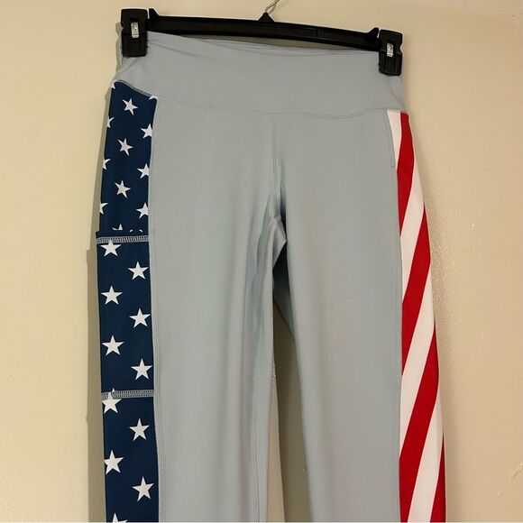 COPY - Columbia Tidal Leggings for the Patriotic Woman Size Small Stars and Str… - Picture 5 of 11